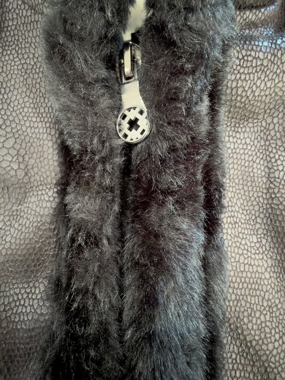 Jaclyn Smith Black Faux Shearling-Trim Vest - Picture 6 of 13
